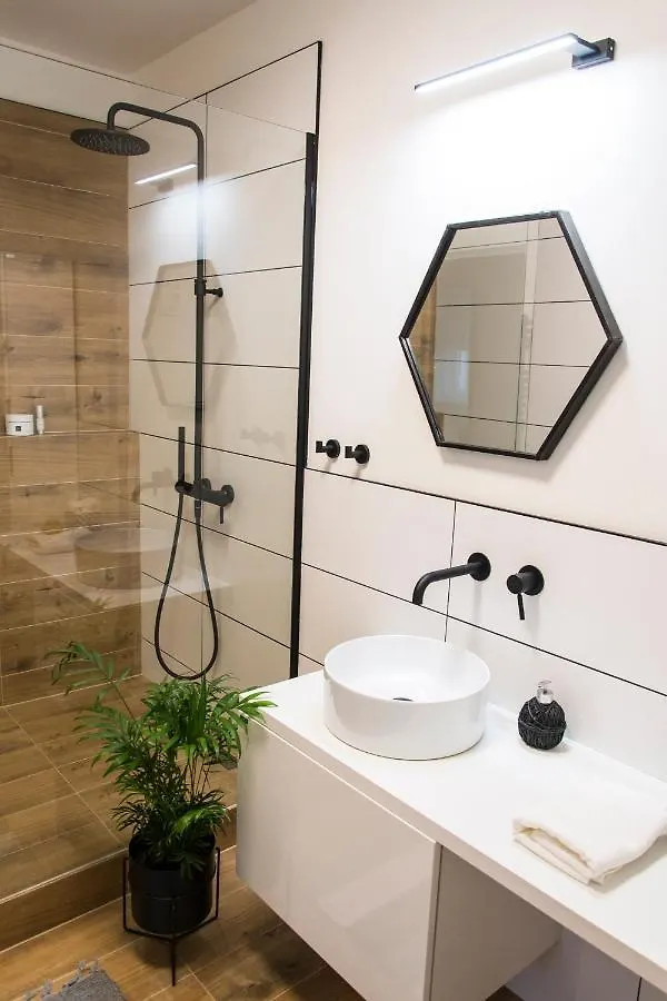 Danubio****2 Bedrooms-Be In The Center Of It All! Budapest 0*,